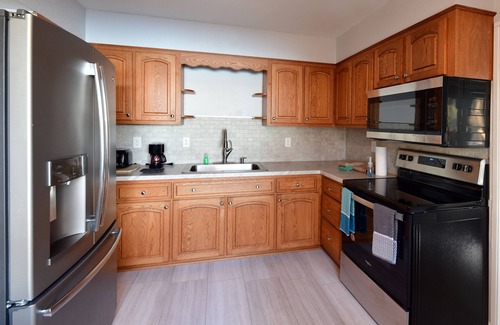 Lake Delton Villa | 14 person Villa on Lake Delton