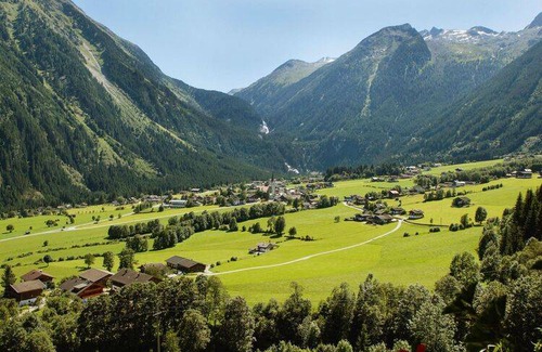 Oberkrimml Ski Chalet | 140 m² Chalet ∙ 4 bedrooms ∙ 12 guests