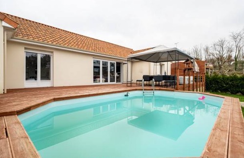 Parthenay House | 140 m² House ∙ 5 bedrooms ∙ 7 guests