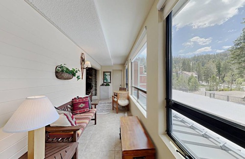 Mammoth Lakes Condo | 144 m² Condo ∙ 3 bedrooms ∙ 6 guests