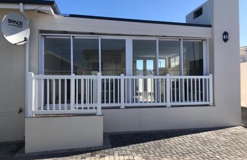 Westcliff House | 147 Abalone-Inn