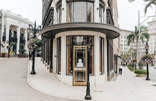 Los Angeles Apartment | 148 5-Star Reviews - Walk to Rodeo Dr - 1100 sqft Apartment