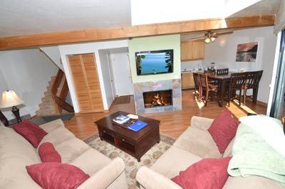 Tahoe Keys Condo | 149 m² Condo ∙ 3 bedrooms ∙ 6 guests