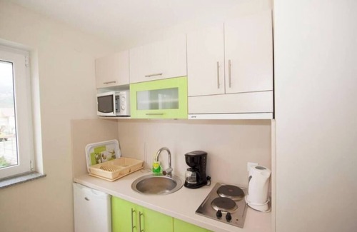 Jadranovo Apartment | 14Person Combination Apartment 4 Apartments Combined