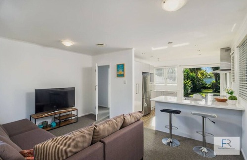 Rothesay Bay Apartment | 15 Beulah Avenue, Rothesay Bay