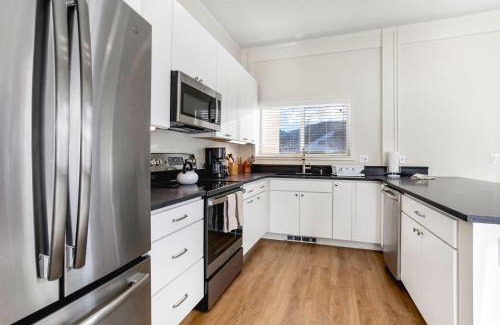 Mountain Star House | 15 Chambertin Townhomes Townhouse