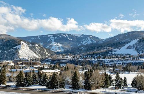Mountain Star House | 15 Chambertin Townhomes Townhouse