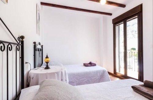 Niguelas House | 150 m² House ∙ 3 bedrooms ∙ 6 guests