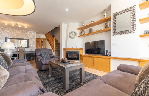 Tamarit House | 150 m² House ∙ 4 bedrooms ∙ 8 guests