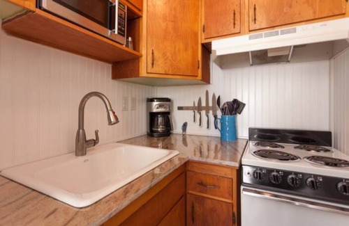 Shell Beach Apartment | 150 Steps From The Ocean In Beautiful Shell Beach.