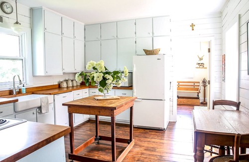 Lone Rock House | 150 Year Old Home Situated in the Picturesque Rolling Hills of Southwest WI