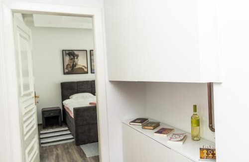 Old Town Apartment | 150sqm Apartment with 4 units! GREAT FOR GROUPS