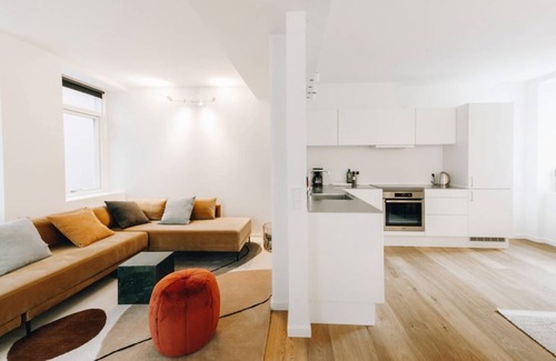 Copenhagen City Centre Apartment | 151 m² Apartment ∙ 2 bedrooms ∙ 6 guests