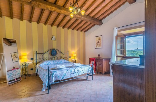 Montevarchi House | 155 m² House ∙ 5 bedrooms ∙ 10 guests