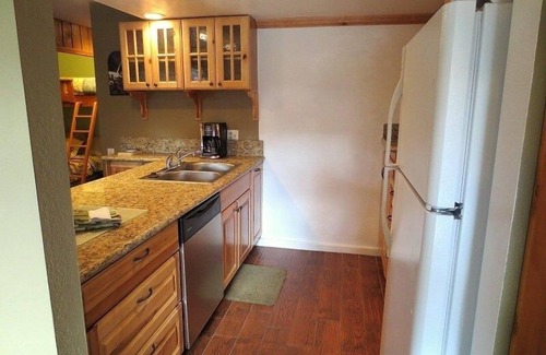 Mammoth Lakes Condo | 155 Premium by RedAwning