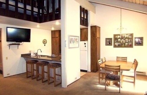 Mammoth Lakes Condo | 156 Standard by RedAwning