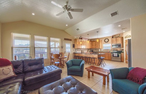 New Braunfels House | 157 m² House ∙ 4 bedrooms ∙ 12 guests