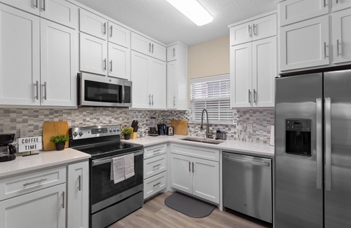 Coppell House | 15mins from DFW/sleeps8/free parking/pet friendly