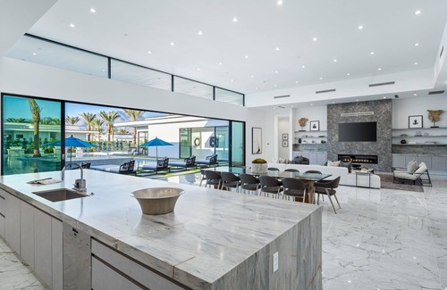 Indio House | 16 Luxury Villas for Private Resort-Style Retreats & Events | Bravo by AvantStay