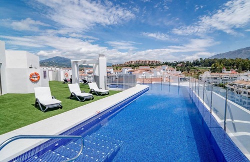 Nueva Andalucia Apartment | 160 m² Apartment ∙ 3 bedrooms ∙ 5 guests