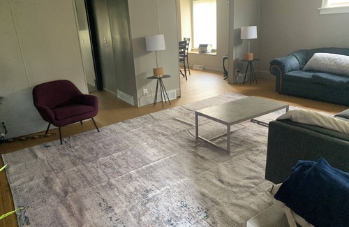 Niles House | 17 Hearts: A Home Away From Home.