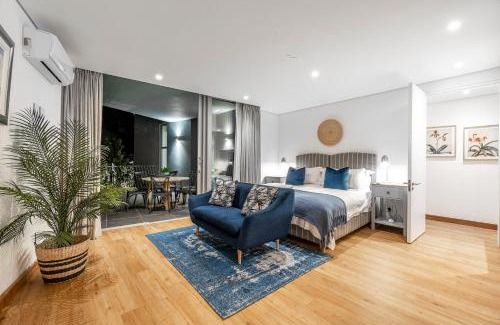 Westcliff Apartment | 17 Marine - 3Bedroom Sea-Facing Apt101