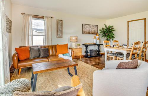 Connersville House | 17 Mi to Brookville Lake Home with In-Unit Laundry