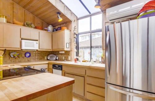 South Oceanside House | 1747 S Pacific