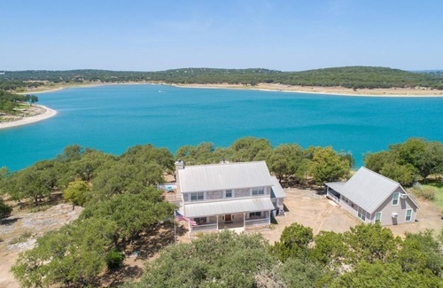 Canyon Lake House | 177 m² House ∙ 3 bedrooms ∙ 10 guests