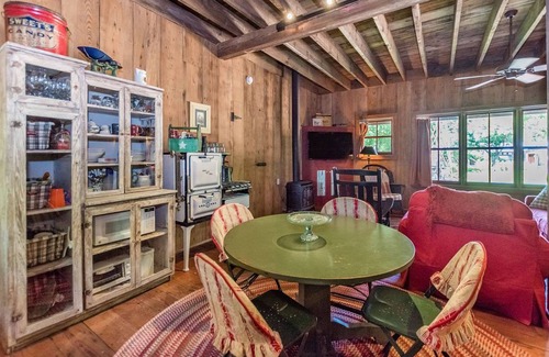 Fredericksburg House | 178 m² House ∙ 3 bedrooms ∙ 8 guests