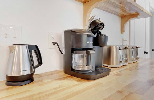 Sevierville House | 18 Guest Family Fun | Pickleball Court | PlaySpace