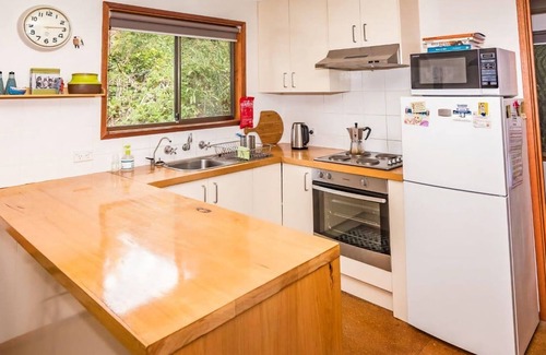 Sandy Point House | 18 Harbour View Sandy Point