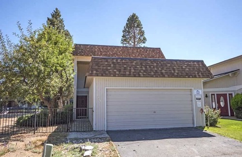 Tahoe Keys House | 180 m² House ∙ 4 bedrooms ∙ 12 guests