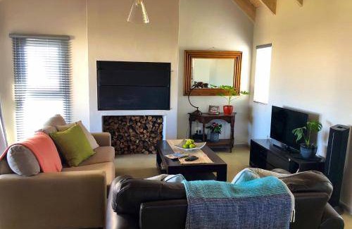 St. Helena Bay House | 180 m² House ∙ 3 bedrooms ∙ 6 guests