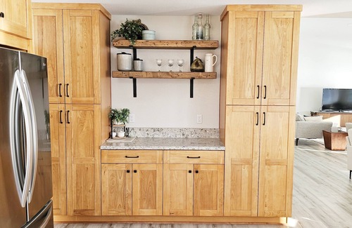 Agate House | 180' private beach and spacious entertainment oasis on Hammersley Inlet for 8!