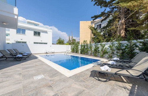 Protaras Villa | 185 m² Villa ∙ 4 bedrooms ∙ 8 guests