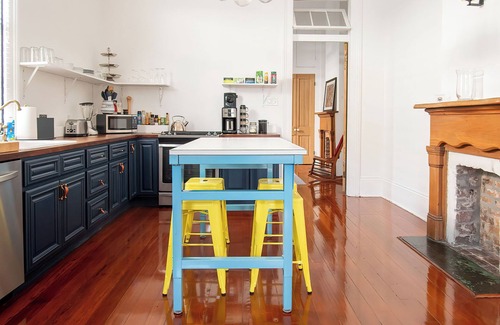 Bywater House | 1880 Marigny Shotgun House - Walk to Frenchmen, Food, Music &French Quarter Fun!