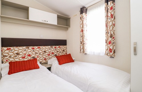 New Forest District House | 18D Shorefield Country Park, SHOREFIELD COUNTRY PARK