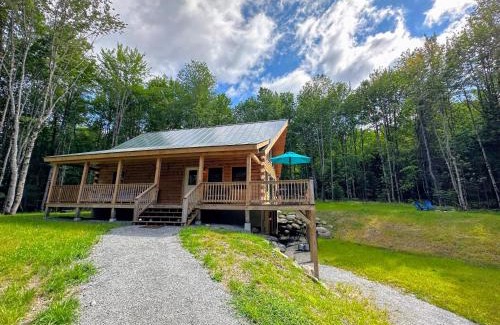 Sugar Hill Villa | 18HA Log home close to CannonFranconia Notch