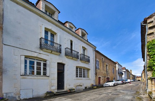 Villefranche-du-Perigord House | 18th century character home with garden, in the heart of a historic village