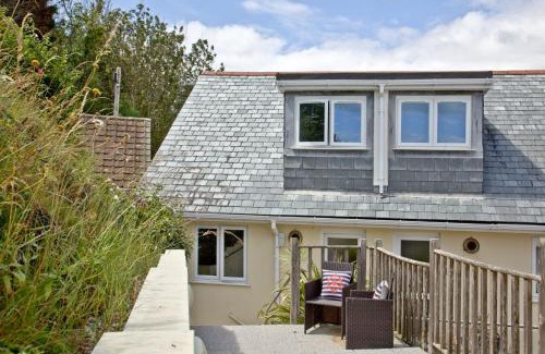 Torcross Apartment | 19 At The Beach, Torcross