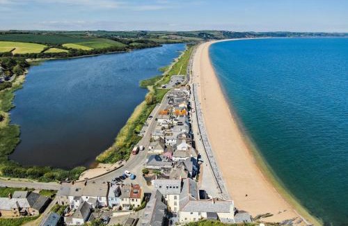 Torcross Apartment | 19 At The Beach, Torcross