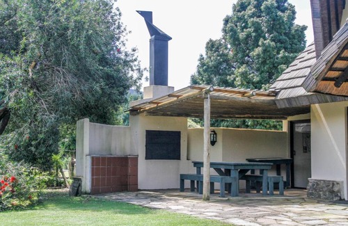 Cathkin Park Ski Chalet | 19 Mount Champagne