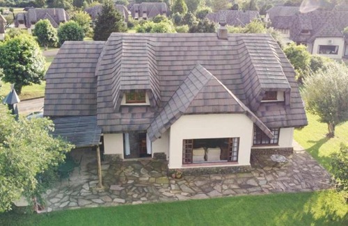 Cathkin Park Ski Chalet | 19 Mount Champagne