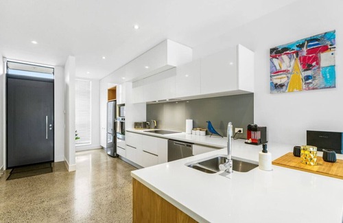 Hobsonville House | 19 Nevill Road, Hobsonville, Auckland 0618
