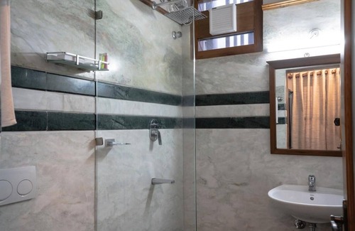 White Town Hotel | 19 villa mira