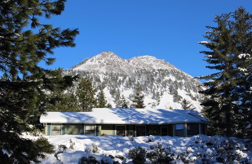 Mount Shasta House | 190-270/night for Country Elegance!