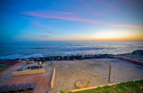 South Oceanside House | 1923 S Pacific
