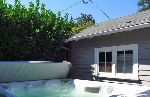 King House | 1925 Craftsman, Centrally Located, Hot Tub, Family and Kid-Friendly, Large Groups/Gatherings