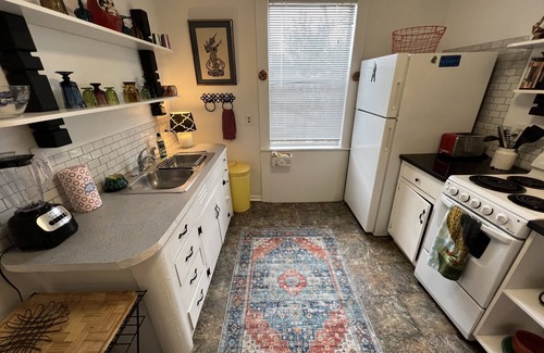 St. Augustine House | 1930's Little-O-Cottage with pool,near historic downtown and the beach